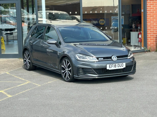 Volkswagen Golf  Volkswagen Golf Gtd Tdi S-a