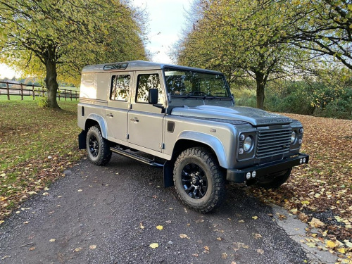 Land Rover Defender  2.2 TD COUNTY UTILITY WAGON 122 BHP