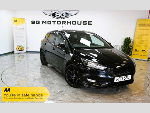 Ford Focus  1.0 ST-LINE 5d 124 BHP +FREE 6 MONTHS NATIONWIDE W