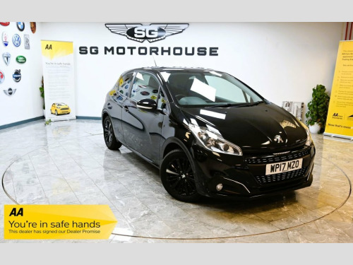 Peugeot 208  1.2 PURETECH BLACK EDITION 3d 82 BHP +FREE 6 MONTH