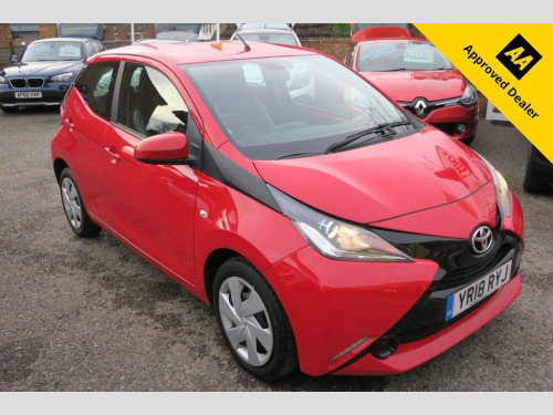 Toyota AYGO  1.0 VVT-i x-play Hatchback 5dr Petrol Manual Euro 