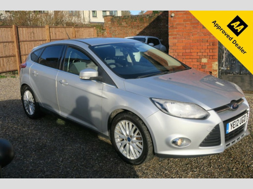 Ford Focus  1.6 Zetec Hatchback 5dr Petrol Manual Euro 5 (105 