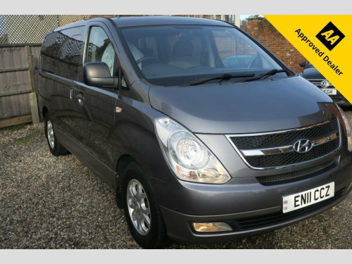 Hyundai i800  2.5 CRDi Style MPV 5dr Diesel 9 SEATS