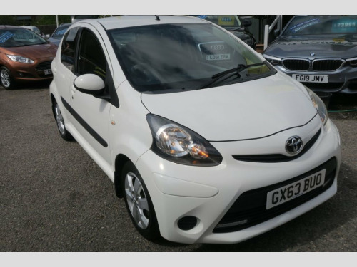Toyota AYGO  1.0 VVT-i Hatchback 5dr Petrol Manual Euro 5 (67 p