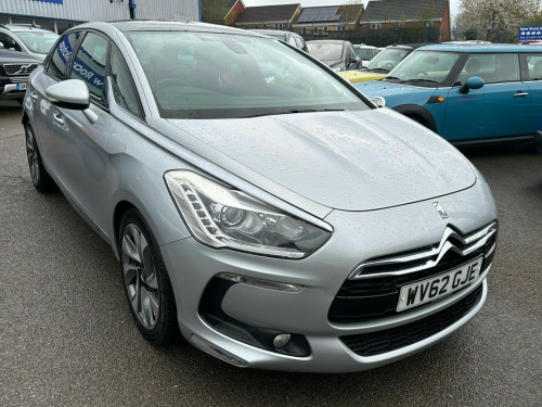 Citroen DS5  2.0 HDi DStyle 5dr