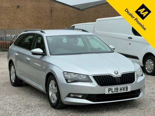 Skoda Superb  2.0 S TDI S Estate 5dr Diesel Manual Euro 6 (s/s) 