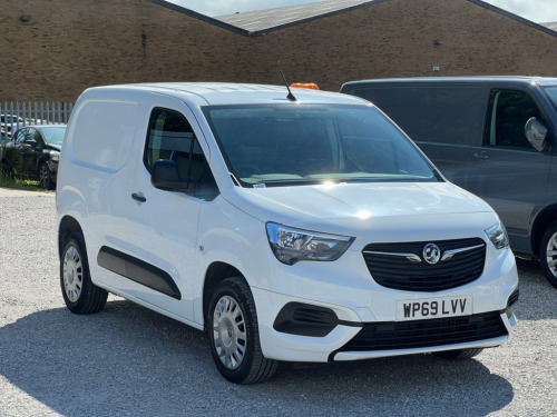 Vauxhall Combo  1.6 Turbo D 2300 Sportive Panel Van 4dr Diesel Man