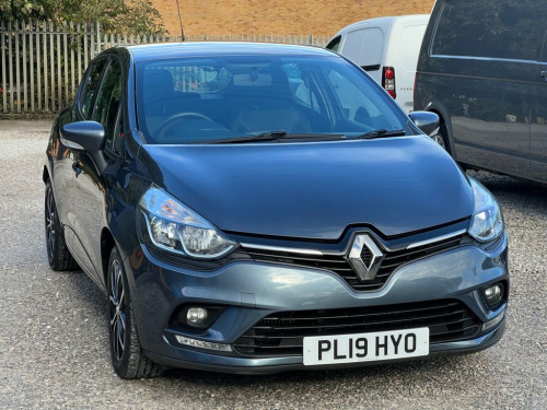 Renault Clio  1.5 dCi Play Hatchback 5dr Diesel Manual Euro 6 (s