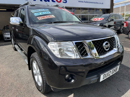 Nissan Navara  2.5 dCi Tekna *SnugTop* *NO VAT*