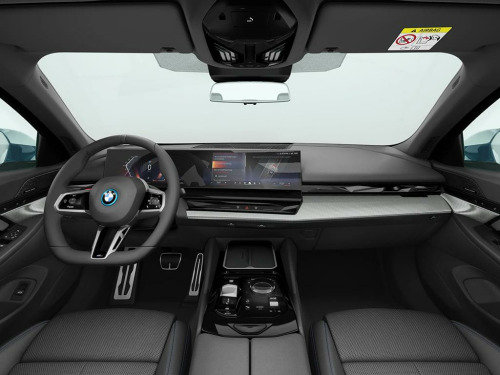 BMW i5  