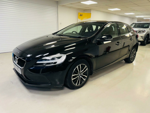 Volvo V40  2.0 T2 Momentum Nav Plus Euro 6 (s/s) 5dr