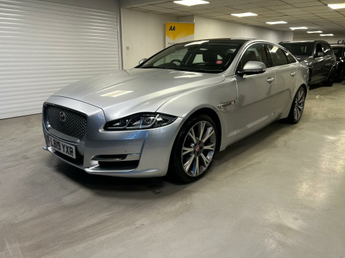 Jaguar XJ  3.0d V6 Portfolio Auto Euro 6 (s/s) 4dr