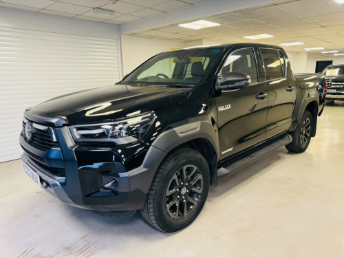Toyota Hi-Lux  2.8 D-4D Invincible X Auto 4WD Euro 6 (s/s) 4dr