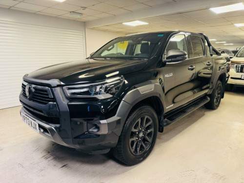 Toyota Hi-Lux  2.8 D-4D Invincible X Auto 4WD Euro 6 (s/s) 4dr