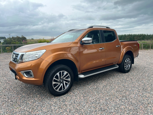Nissan NP300  DCI TEKNA 4X4 SHR DCB