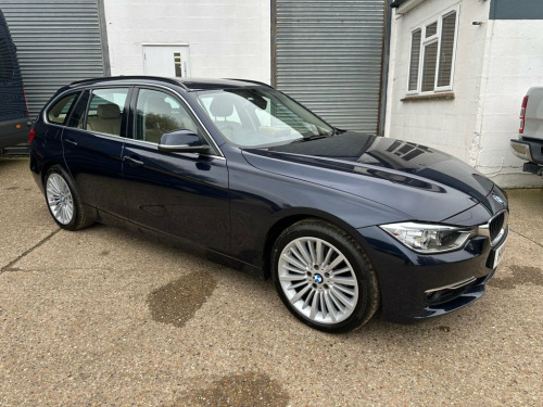 BMW 3 Series  3.0 330d Luxury Touring 5dr Diesel Auto xDrive Eur