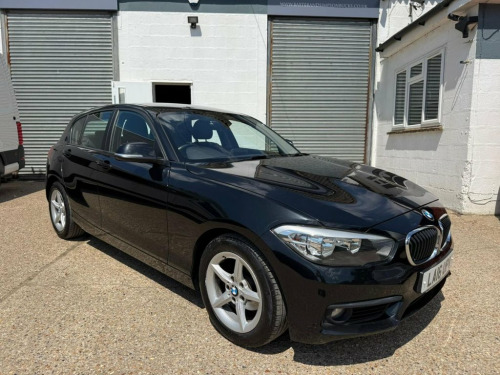 BMW 1 Series  1.5 118i SE Hatchback 5dr Petrol Auto Euro 6 (s/s)