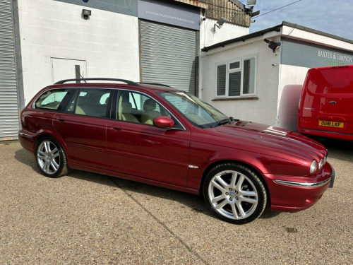 Jaguar X-TYPE  2.5 V6 SE 5d 200PS AUTO