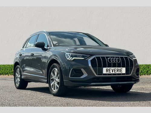 Audi Q3  1.5 TFSI SPORT 5d 148 BHP