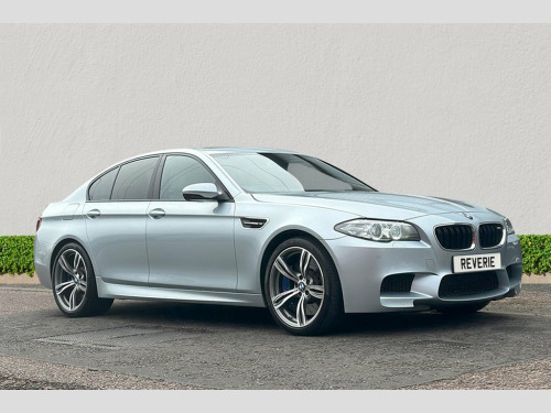 BMW M5  4.4 V8 Saloon 4dr Petrol DCT Euro 6 (s/s) (560 ps)