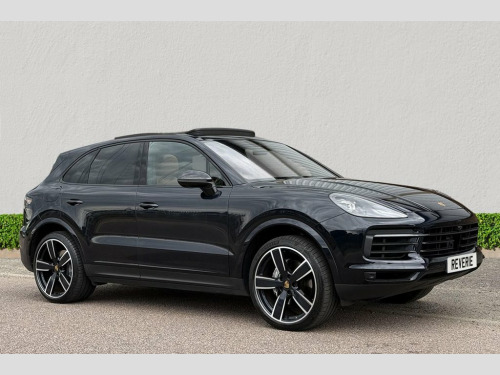 Porsche Cayenne  3.0 V6 E-Hybrid 17.9kWh SUV 5dr Petrol Plug-in Hyb