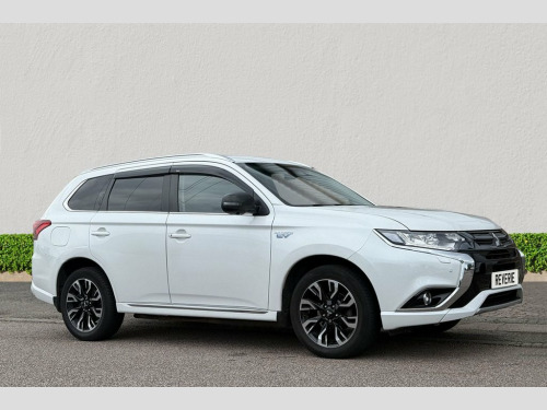 Mitsubishi Outlander  2.0h 12kWh 4h SUV 5dr Petrol Plug-in Hybrid CVT 4W