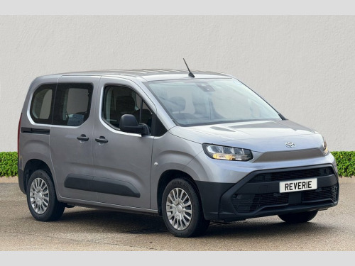 Toyota Proace  50kWh Icon Short MPV 5dr Electric Auto (136 ps)