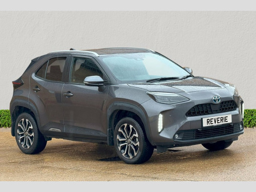 Toyota Yaris  1.5 VVT-h Design SUV 5dr Petrol Hybrid E-CVT Euro 