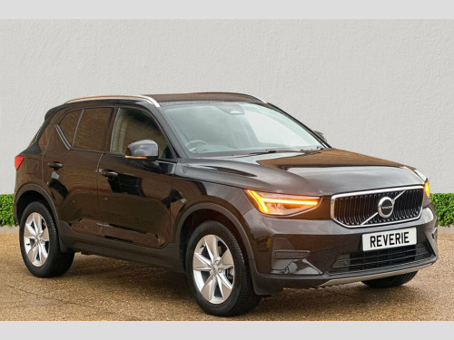 Volvo XC40  2.0 B3 MHEV Core SUV 5dr Petrol Hybrid DCT Auto Eu