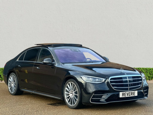 Mercedes-Benz S-Class  3.0 S580eL 22kWh AMG Line (Premium Plus, Executive 