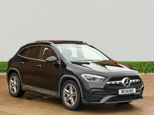 Mercedes-Benz GLA-Class GLA180 1.3 GLA180 AMG Line (Premium Plus) SUV 5dr Petrol  