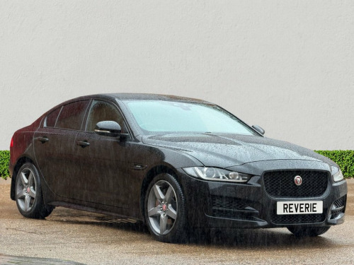 Jaguar XE  2.0d R-Sport Saloon 4dr Diesel Auto AWD Euro 6 (s/ 