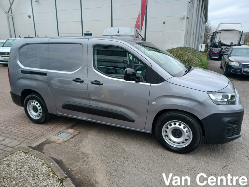 Fiat Doblo  Maxi L2H1 Standard  136hp Auto 50kWh