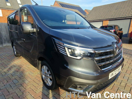 Renault Trafic  2.0 dCi Blue SL28 Sport Panel Van 5dr Diesel Manual L1 H1 Euro 6 (s/s) (130