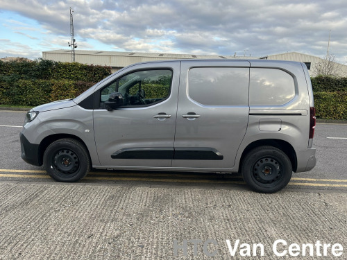 Fiat Doblo  1.5 Multijet3 1000Kg Panel Van 5dr Diesel Manual SWB Euro 6 (s/s) (100 ps)