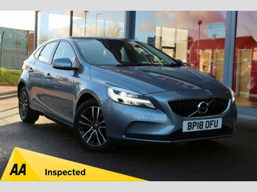 Volvo V40  2.0 T2 GPF Momentum Nav Plus Hatchback 5dr Petrol 