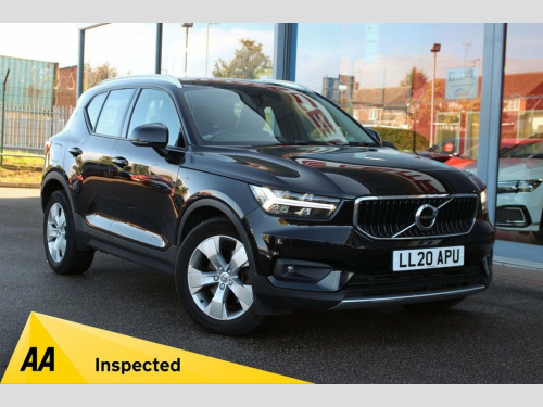 Volvo XC40  2.0 T4 Momentum Pro SUV 5dr Petrol Auto AWD Euro 6