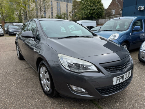 Vauxhall Astra  1.7 CDTi ecoFLEX Exclusiv