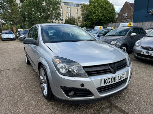 Vauxhall Astra  1.6 i 16v SXi