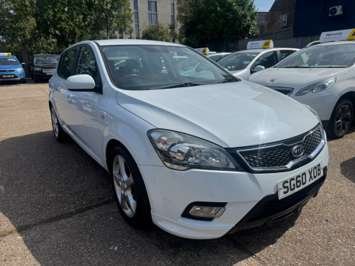 Kia ceed  1.6 3