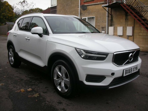 Volvo XC40  2.0 D3 Momentum SUV 5dr Diesel Manual Euro 6 (s/s)