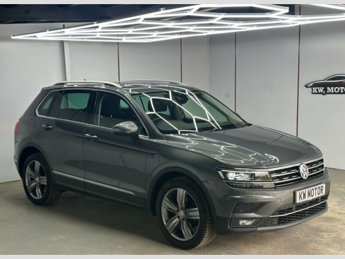Volkswagen Tiguan  2.0 TDI SEL SUV 5dr Diesel DSG 4Motion Euro 6 (s/s