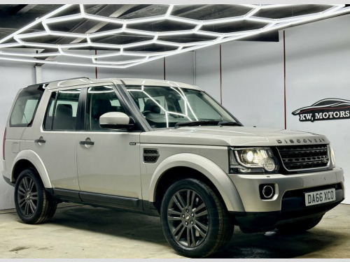 Land Rover Discovery 4  3.0 SD V6 Graphite SUV 5dr Diesel Auto 4WD Euro 6  