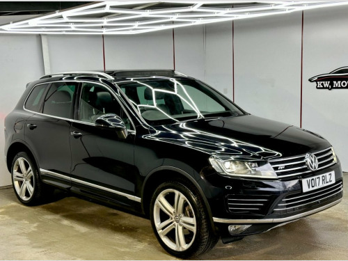 Volkswagen Touareg  3.0 TDI V6 BlueMotion Tech R-Line Plus SUV 5dr Die 