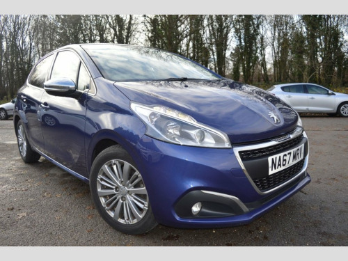 Peugeot 208  1.2 PureTech Allure Hatchback 5dr Petrol Manual Eu