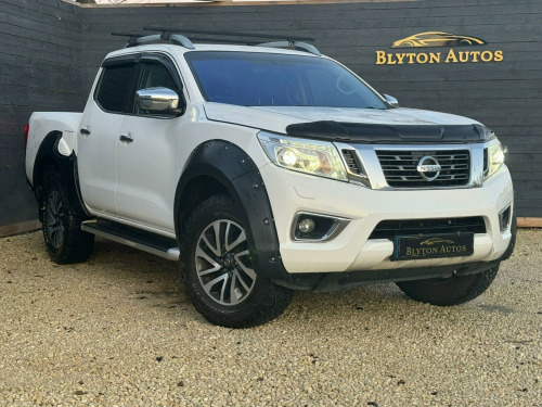 Nissan Navara  2.3 dCi Tekna 4WD Euro 6 (s/s) 4dr