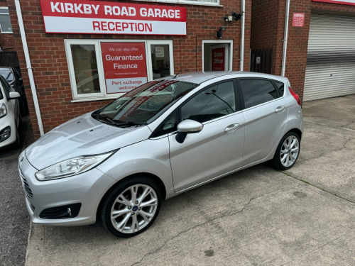 Ford Fiesta  1.5 TDCi Titanium Euro 5 5dr