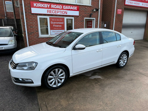 Volkswagen Passat  2.0 TDI BlueMotion Tech Highline Euro 5 (s/s) 4dr