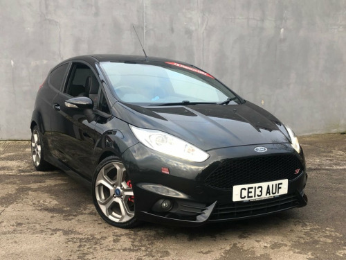 Ford Fiesta  1.6 ST-2 3d 180 BHP Heated front seats