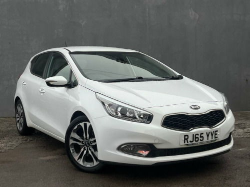 Kia ceed  1.6 CRDi EcoDynamics 4 Hatchback 5dr Diesel Manual